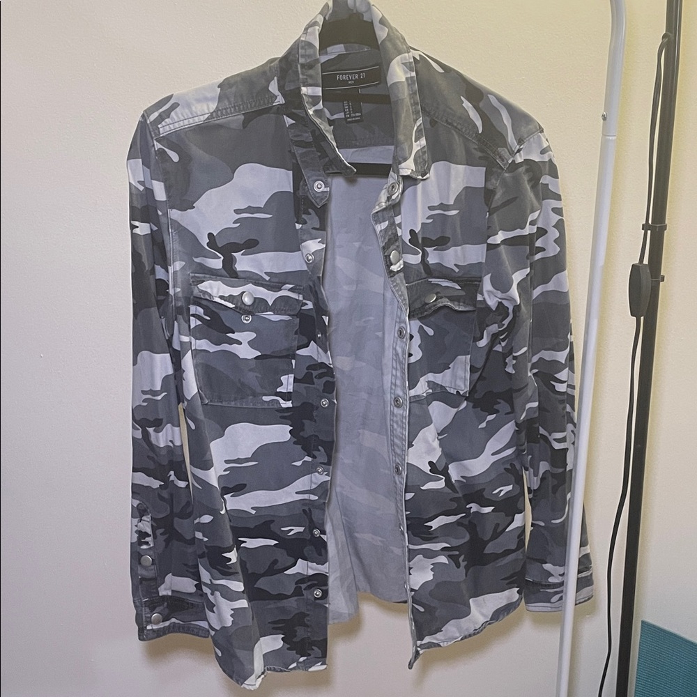 Forever 21 Camouflage Shirt Jacket - Black and Gray